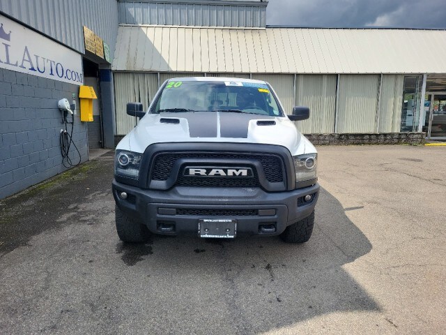 2020 Ram 1500 Classic SLT photo 3