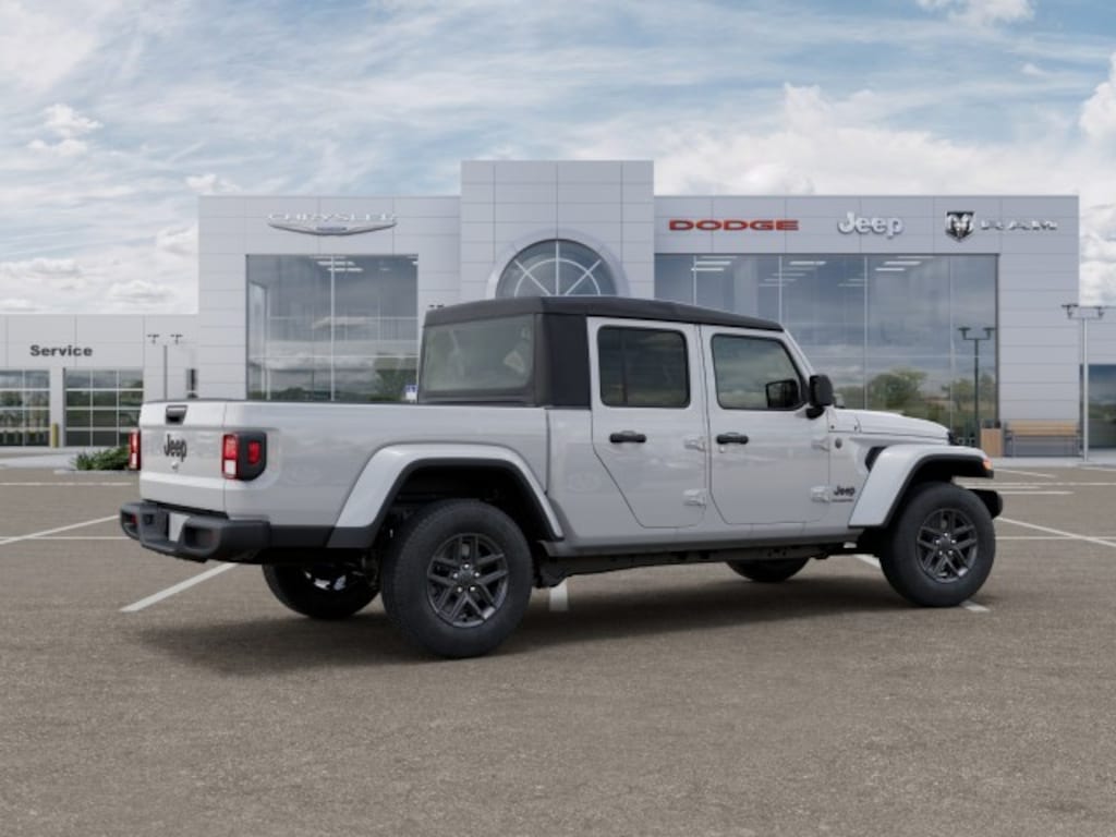 New 2025 Jeep Gladiator SPORT S 4X4 Pickup