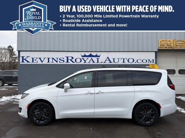 2020 Chrysler Pacifica AWD LAUNCH EDITION's photo