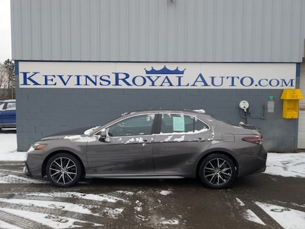 2023 Toyota Camry SE Sedan