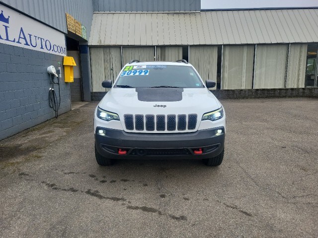 2021 Jeep Cherokee Trailhawk photo 2