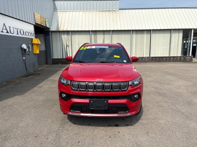 Used 2022 Jeep Compass Limited with VIN 3C4NJDCB7NT131976 for sale in Owego, NY