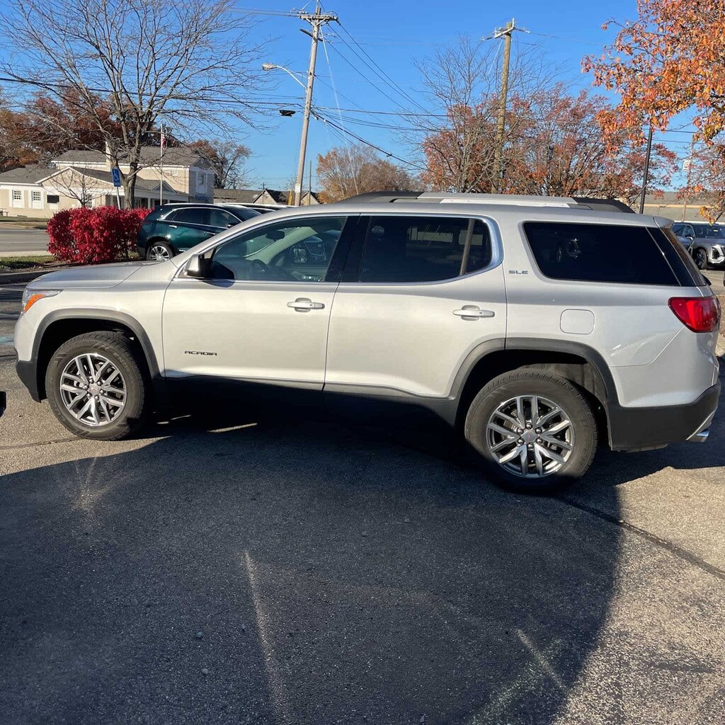 Used 2019 GMC Acadia SLE SUV