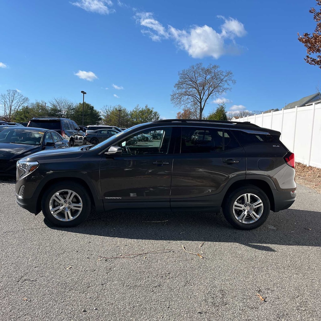 Used 2020 GMC Terrain SLE SUV