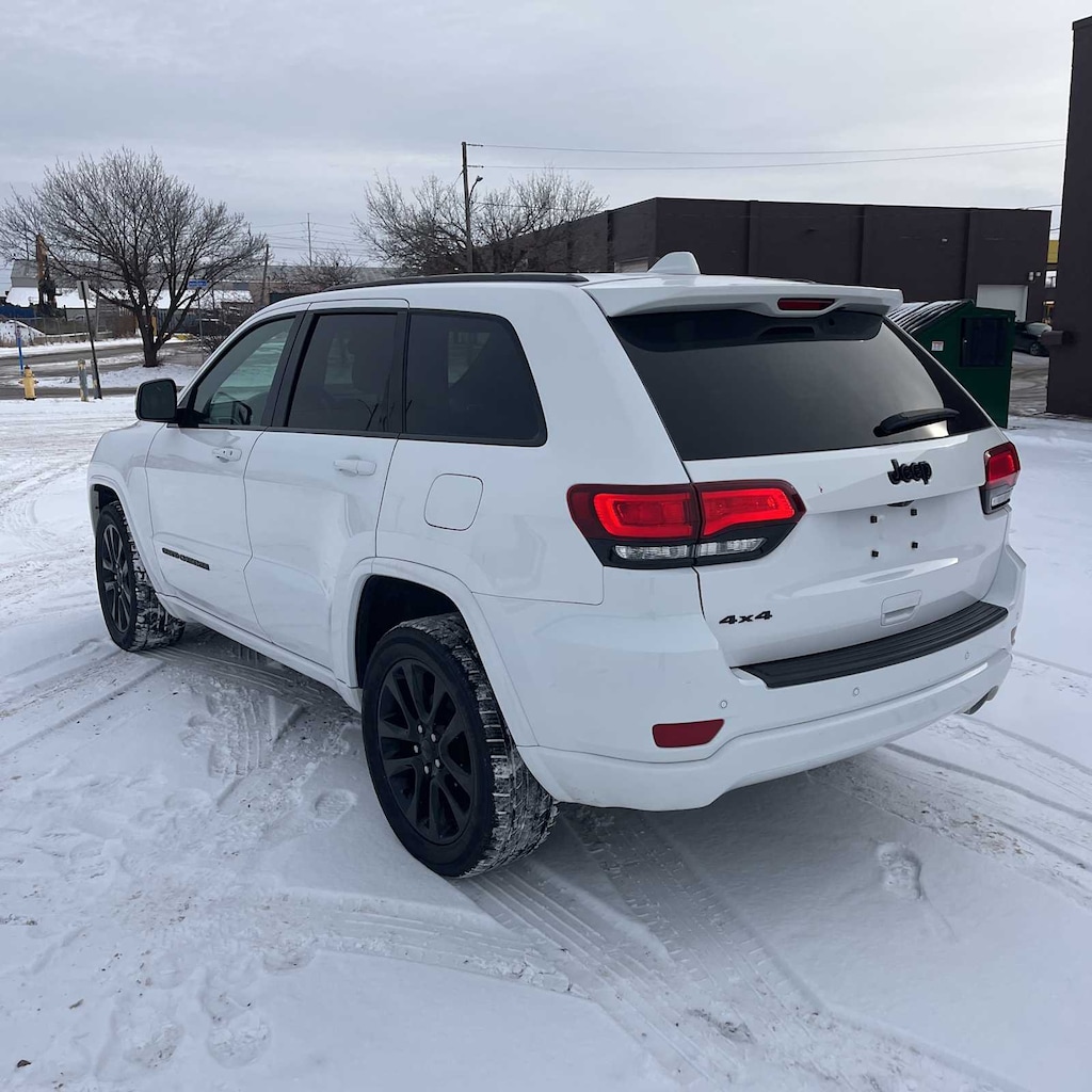 Used 2020 Jeep Grand Cherokee Altitude SUV