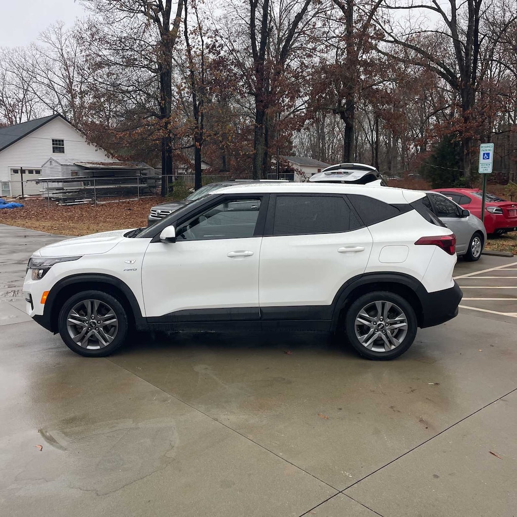 Used 2021 Kia Seltos LX SUV