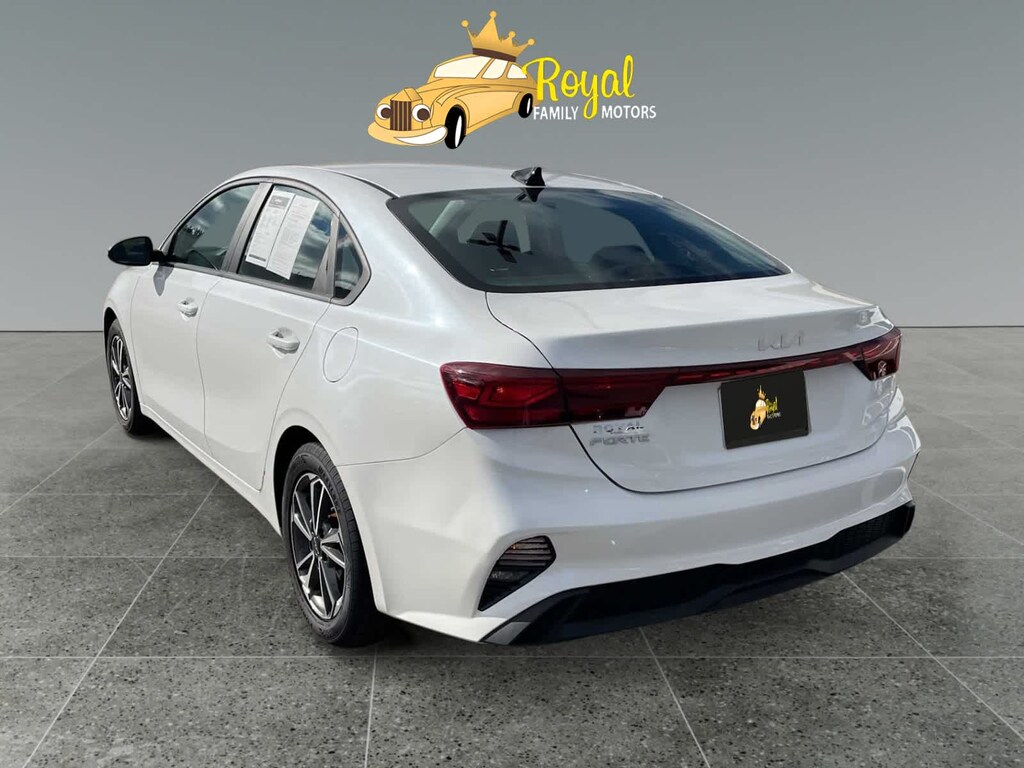 Used 2022 Kia Forte LXS Sedan