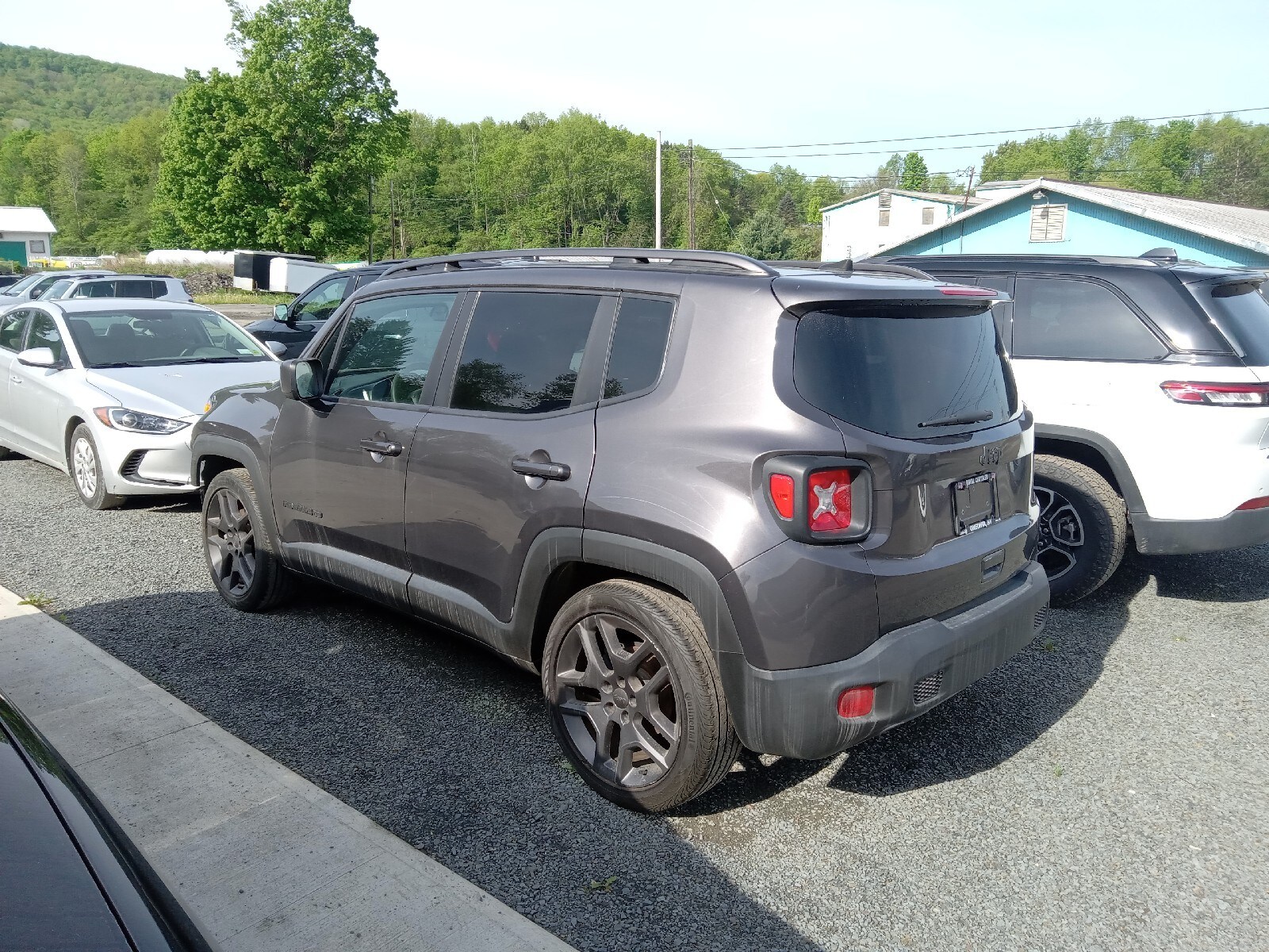 2021 Jeep Renegade Latitude photo 2