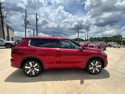 2025 Mitsubishi Outlander SEL SUV