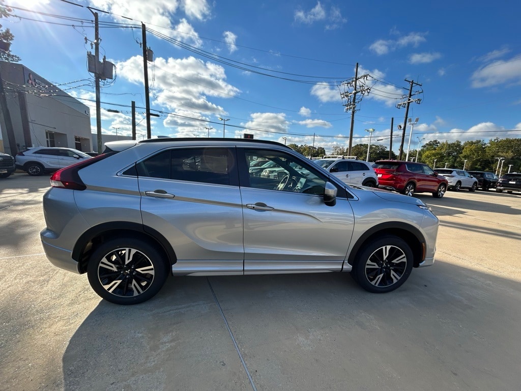 2026 Mitsubishi Eclipse Cross SEL's photo