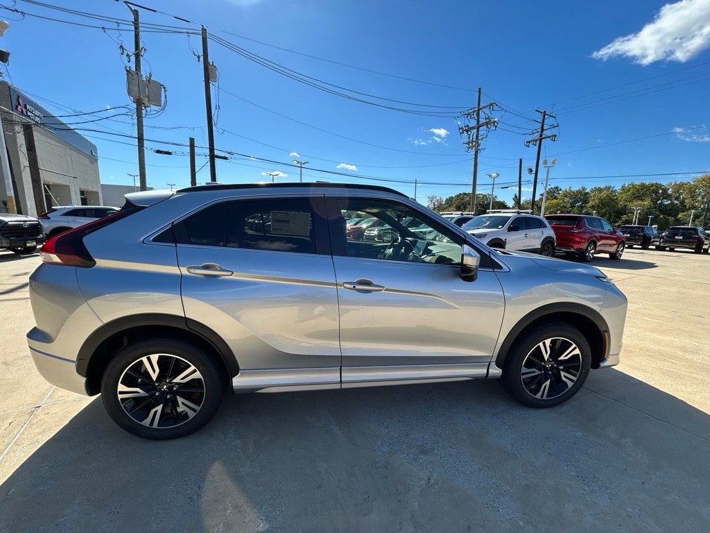 2026 Mitsubishi Eclipse Cross SEL's photo