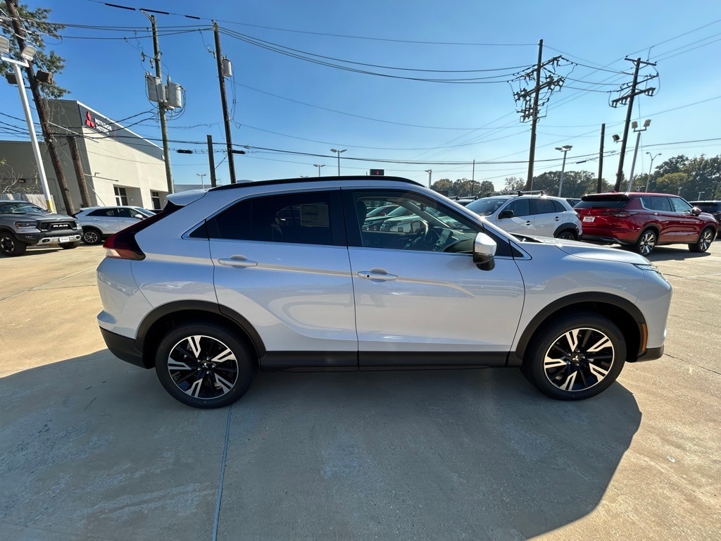 2026 Mitsubishi Eclipse Cross SE's photo