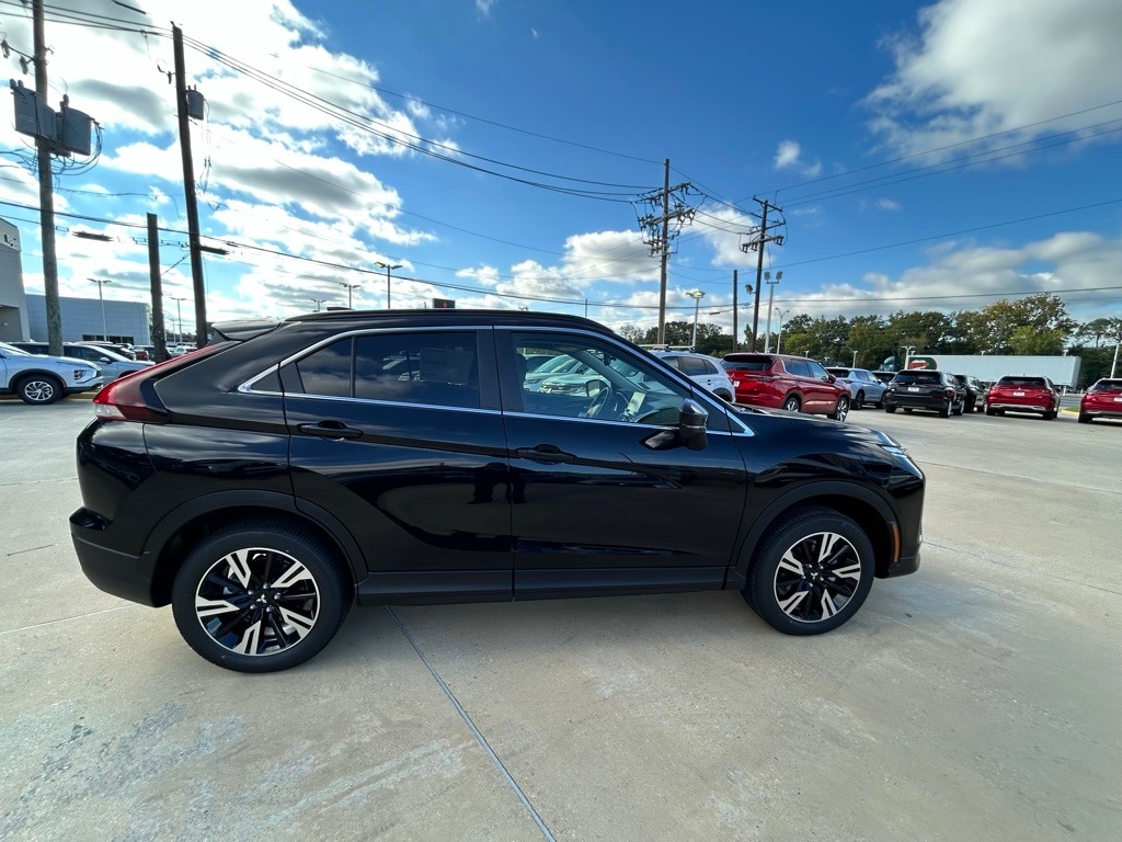 2026 Mitsubishi Eclipse Cross SE's photo