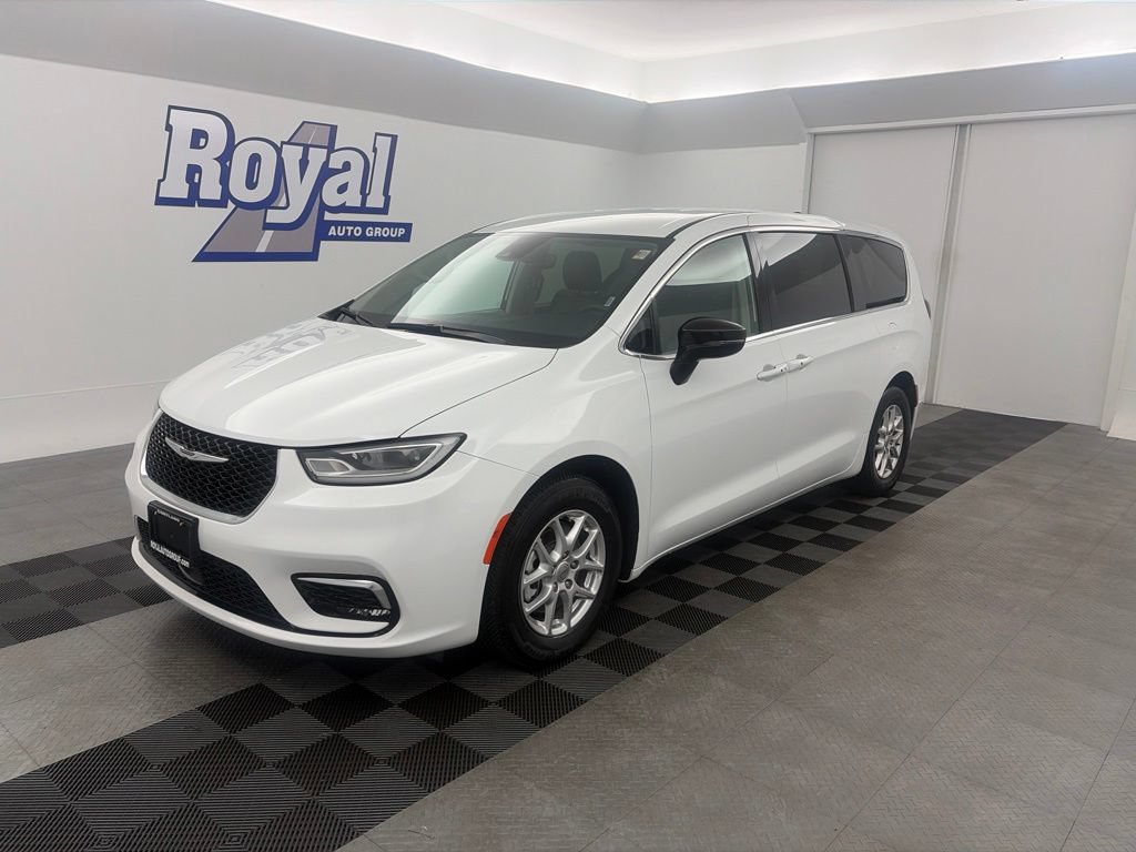 2024 Chrysler Pacifica