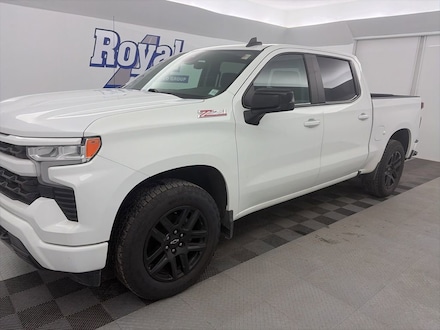 2022 Chevrolet Silverado 1500 RST Truck Crew Cab