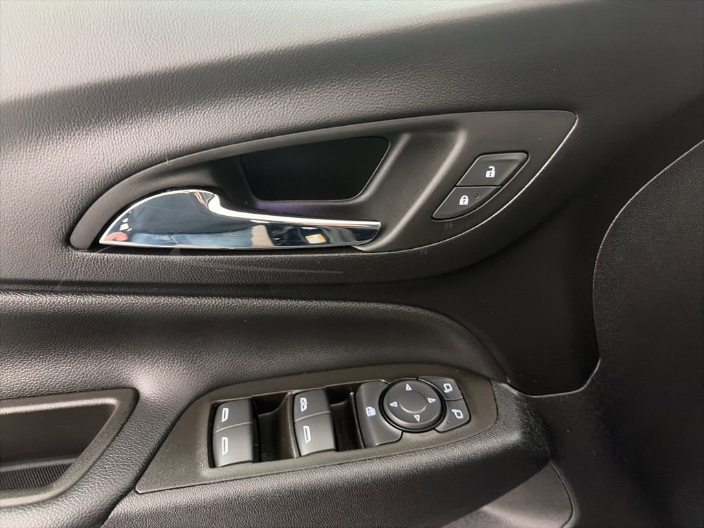 2023 Chevrolet Equinox LT - Photo 13