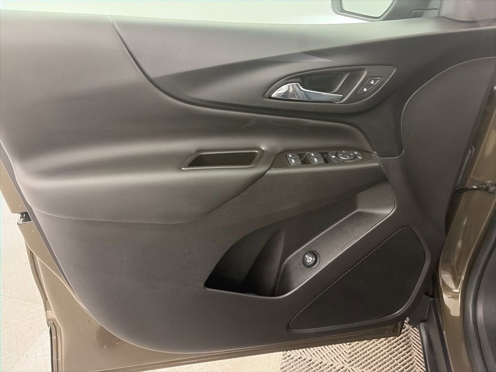 2024 Chevrolet Equinox LT - Photo 11