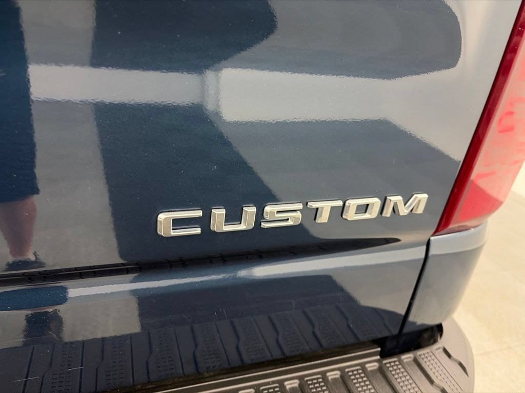 2022 Chevrolet Silverado 1500 Custom - Photo 9