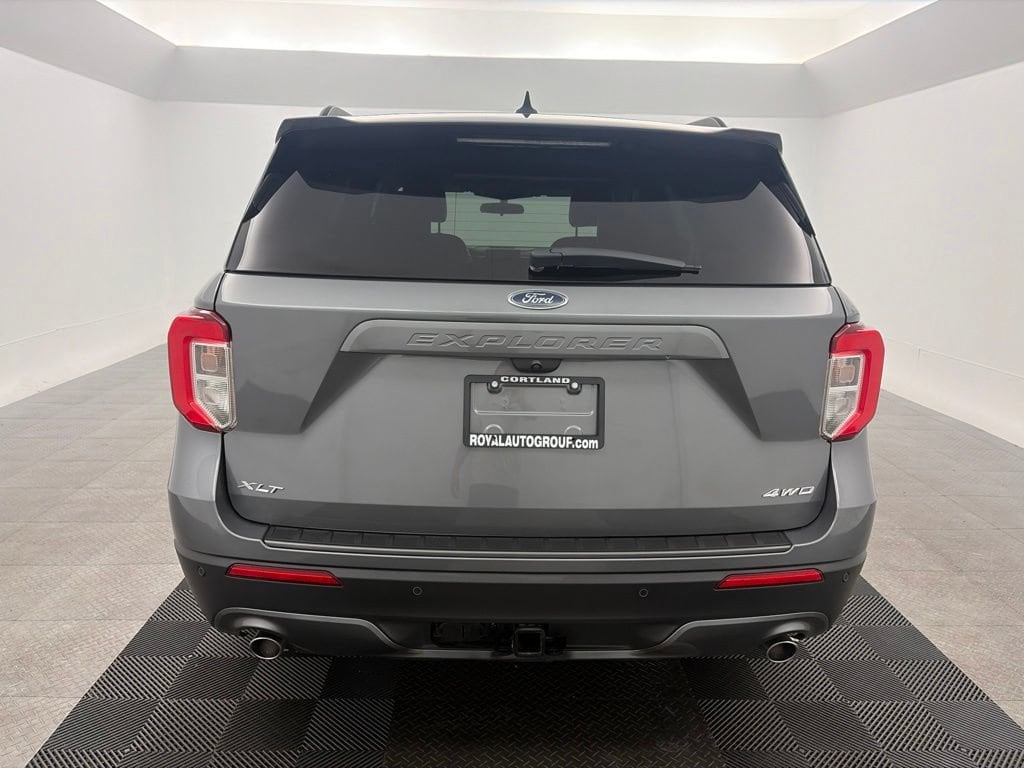 2023 Ford Explorer XLT - Photo 6