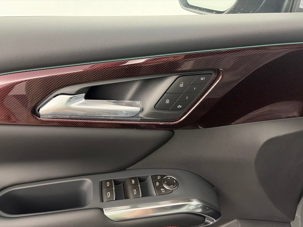 2027 Chevrolet Traverse RS - Photo 12