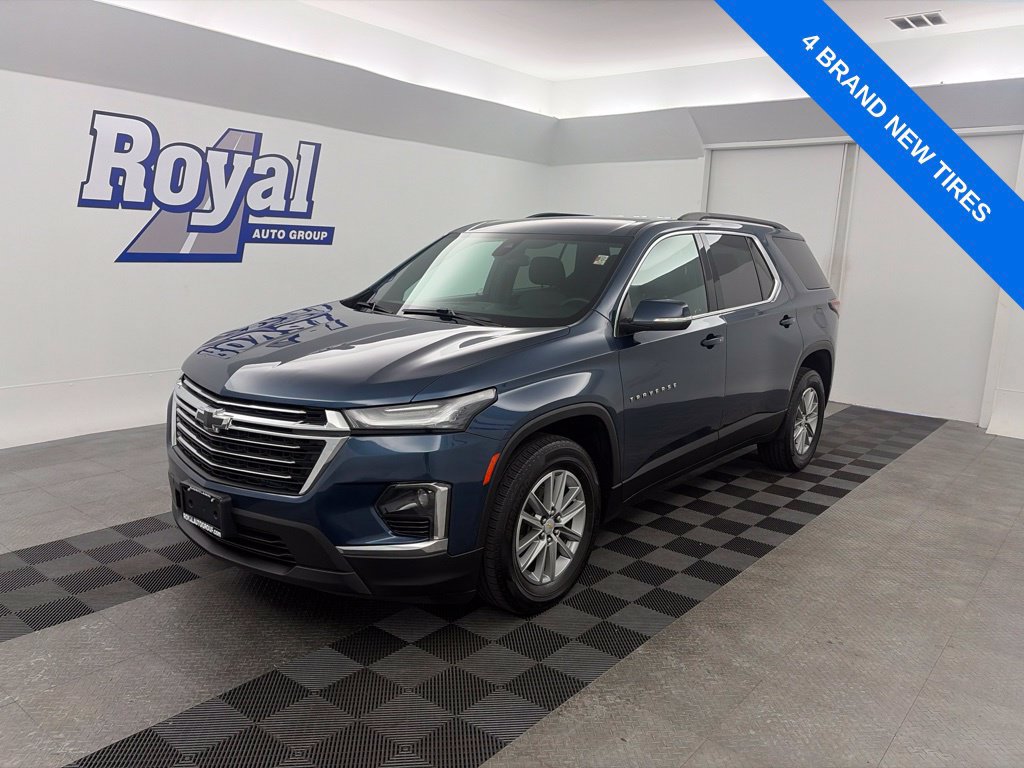 Used 2023 Chevrolet Traverse LT Cloth SUV