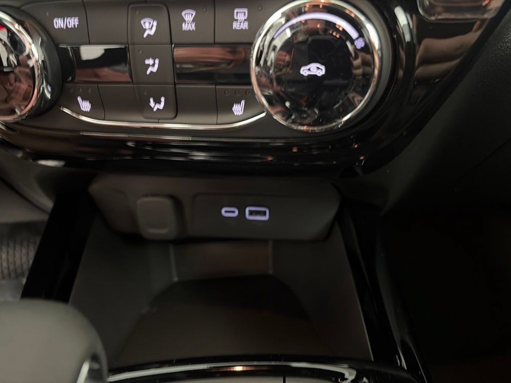 2026 Chevrolet Trax RS - Photo 22