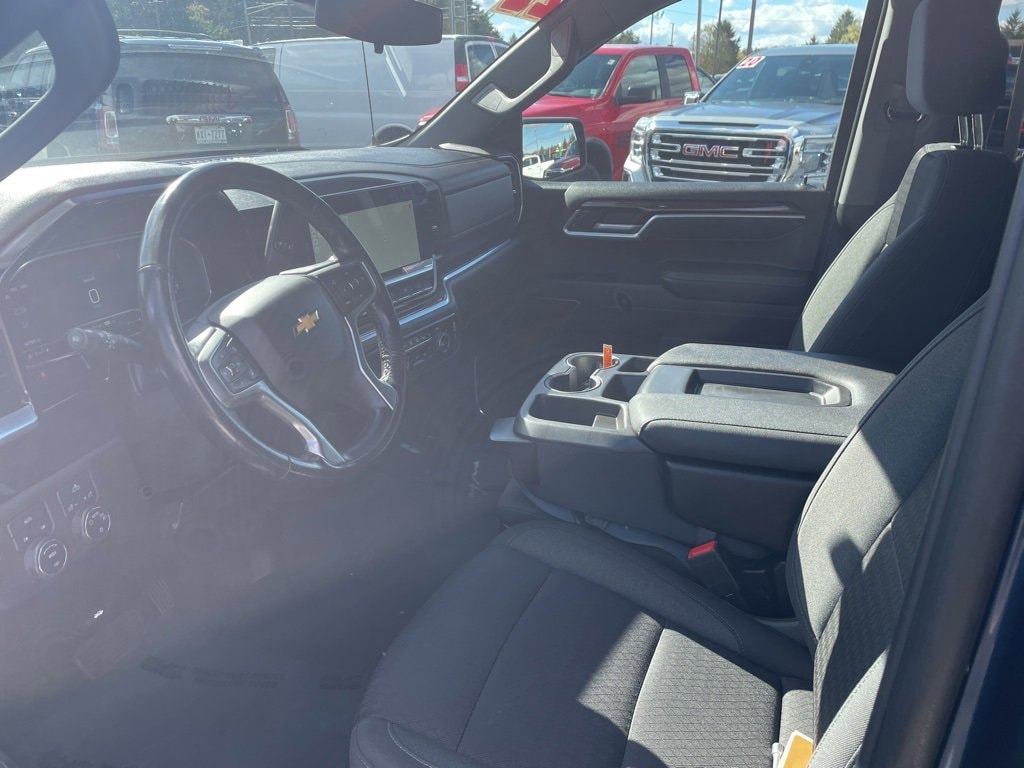 Used 2022 Chevrolet Silverado 1500 LT Truck Crew Cab