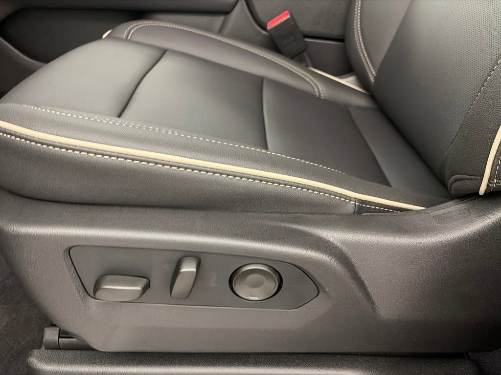2026 Chevrolet Tahoe Premier - Photo 13
