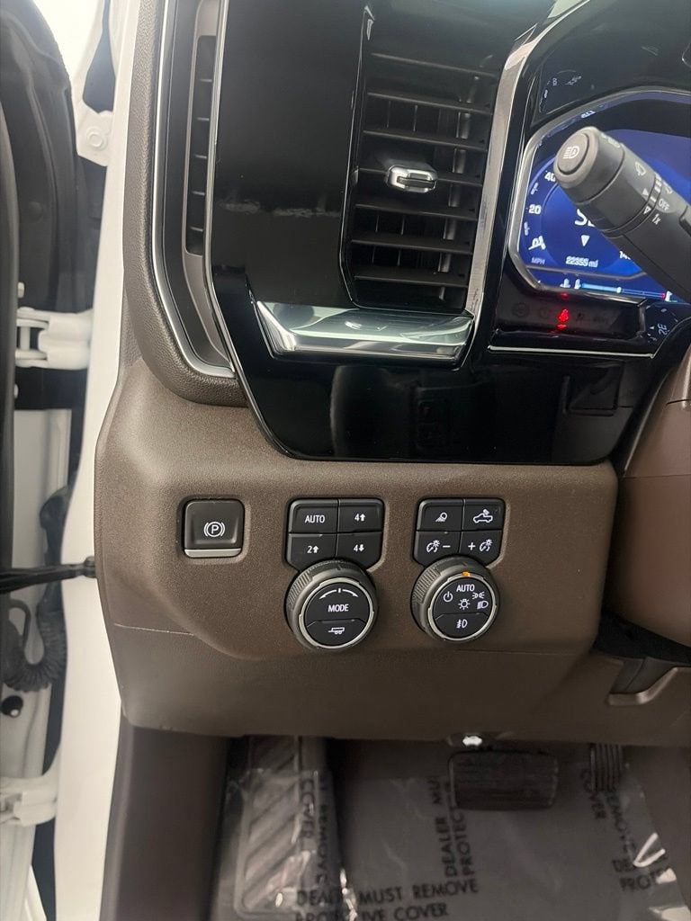 2023 Chevrolet Silverado 1500 RST - Photo 16