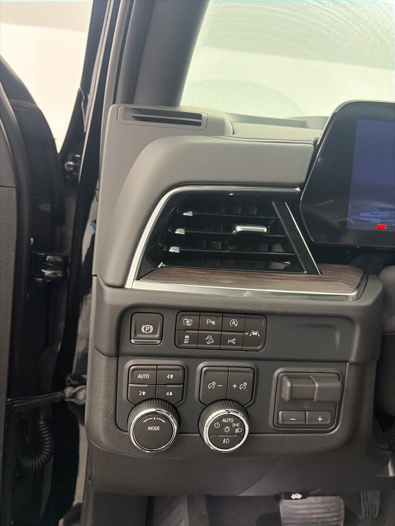 2026 Chevrolet Tahoe LT - Photo 13