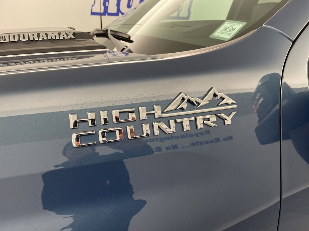 Used 2024 Chevrolet Silverado 2500 HD High Country Truck Crew Cab