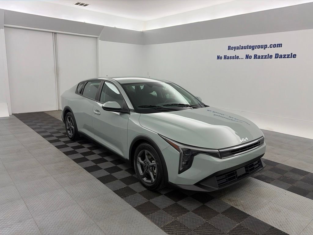 Used 2025 Kia K4 LXS Sedan