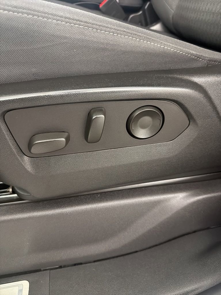 2023 Chevrolet Silverado 1500 RST - Photo 12