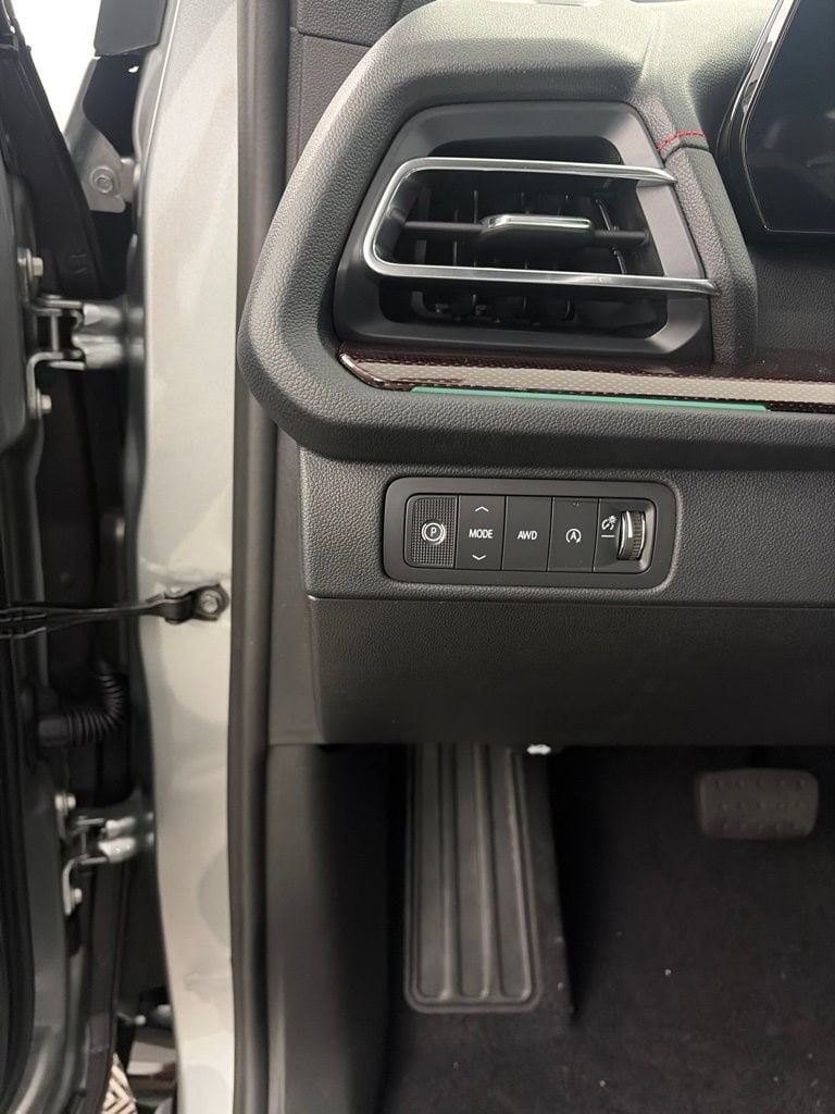 2027 Chevrolet Traverse RS - Photo 14