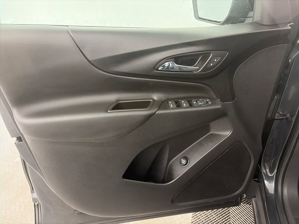 2023 Chevrolet Equinox LT - Photo 11