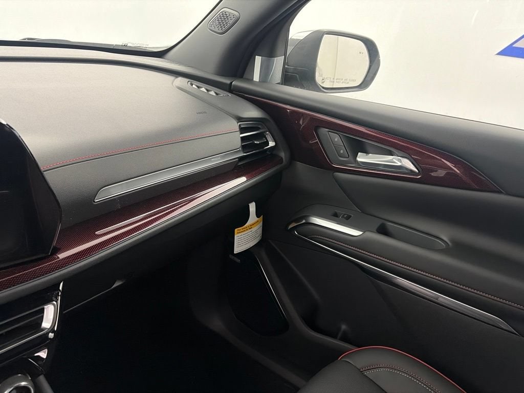 2027 Chevrolet Traverse RS - Photo 22