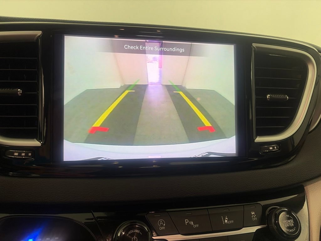 2024 Chrysler Pacifica Touring L - Photo 27