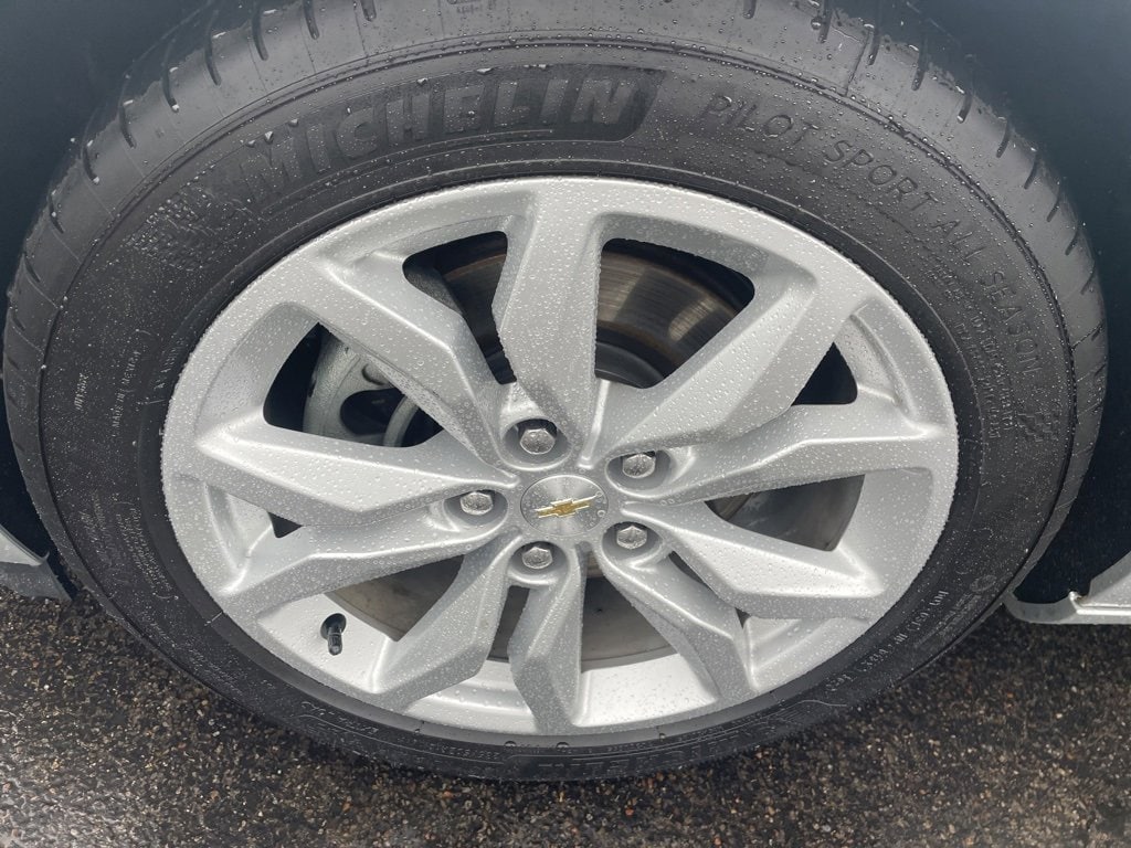 Used 2018 Chevrolet Impala 1LT with VIN 2G1105S30J9106652 for sale in Cortland, NY