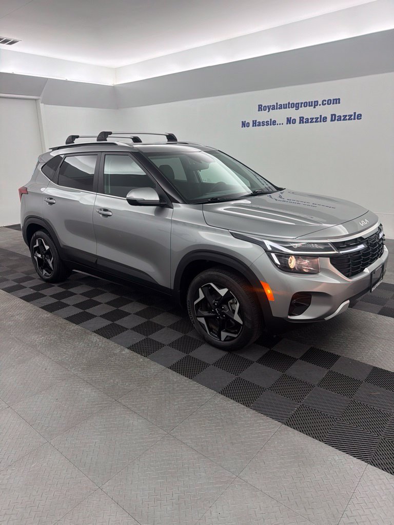Used 2024 Kia Seltos EX SUV