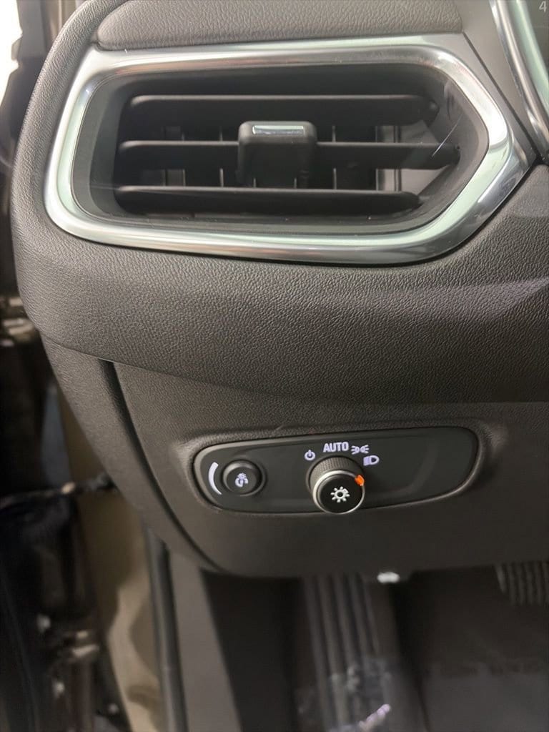 2024 Chevrolet Equinox LT - Photo 16