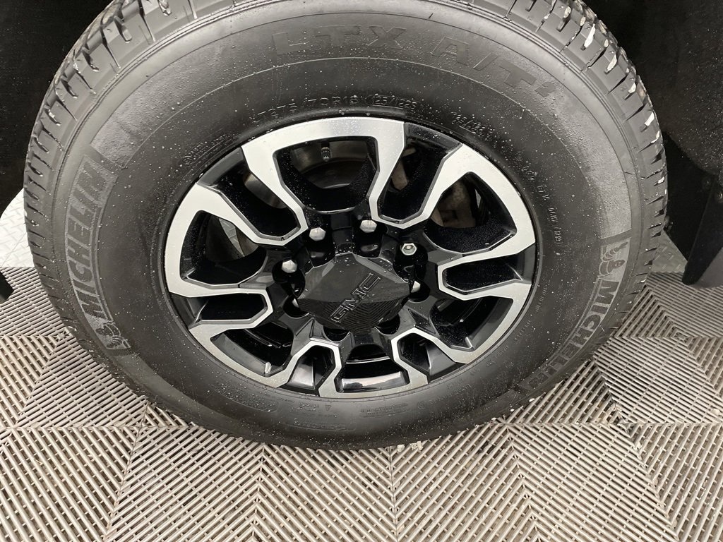 Used 2020 GMC Sierra 2500 HD SLT Truck Crew Cab