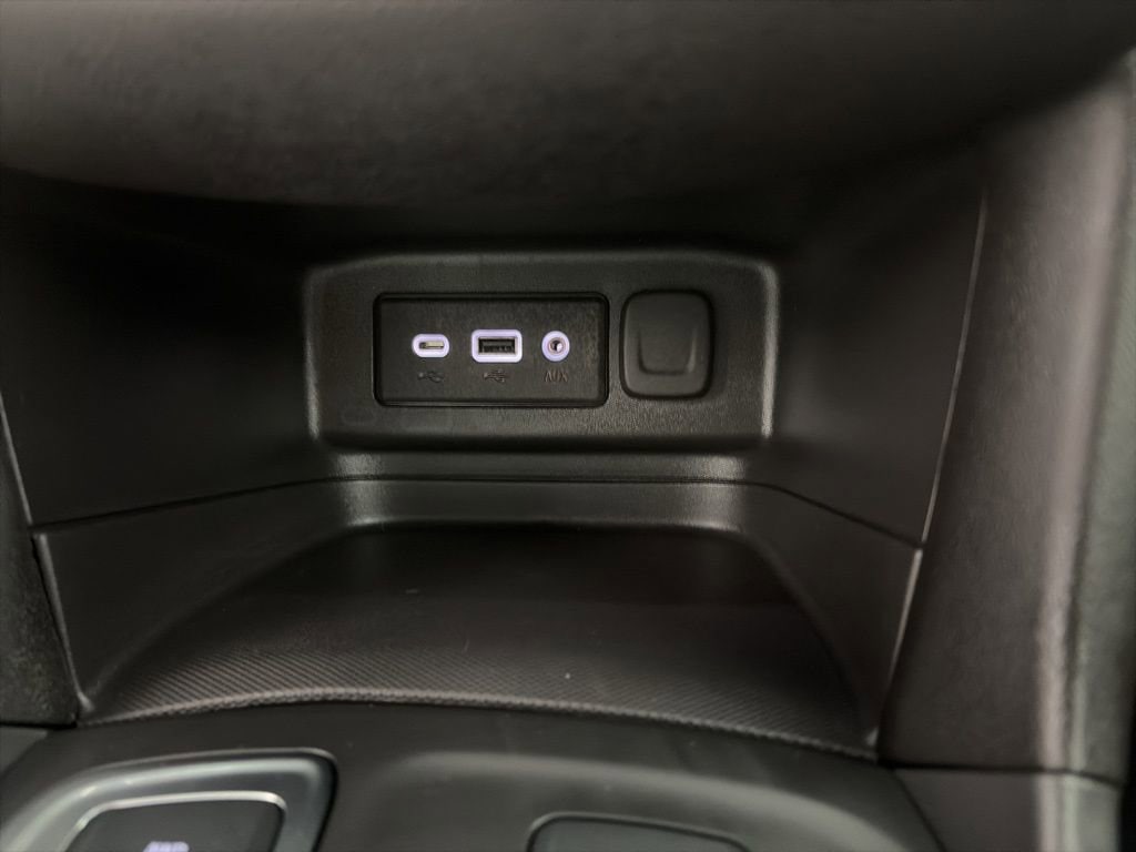 2024 Chevrolet Equinox LT - Photo 19