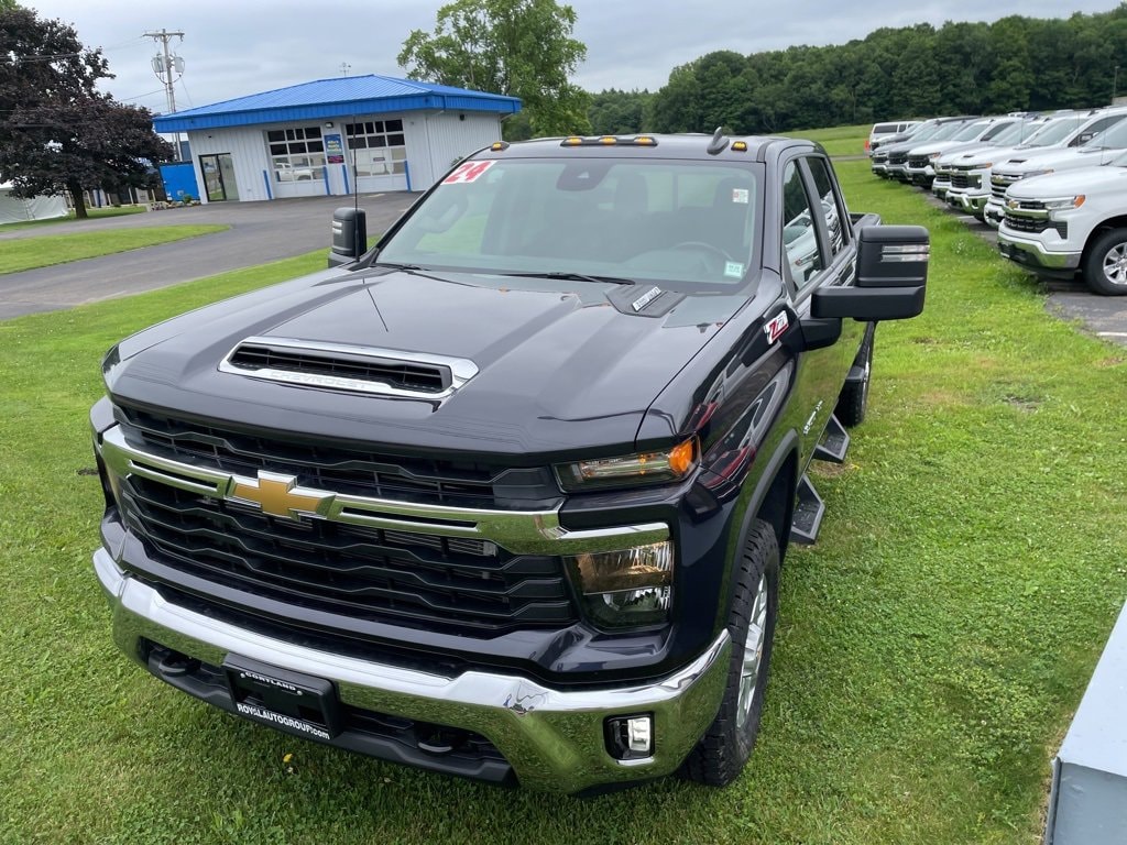 2024 Chevrolet Silverado 2500 HD Truck Crew Cab 