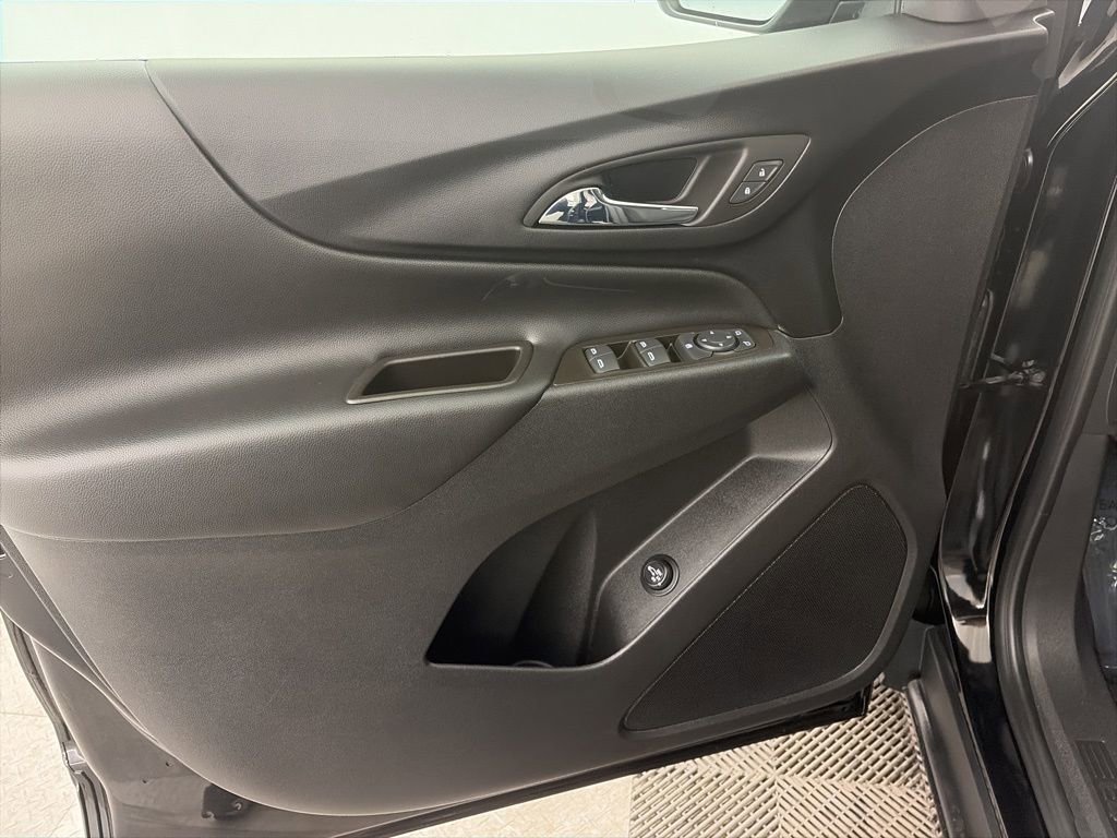 2023 Chevrolet Equinox LT - Photo 12