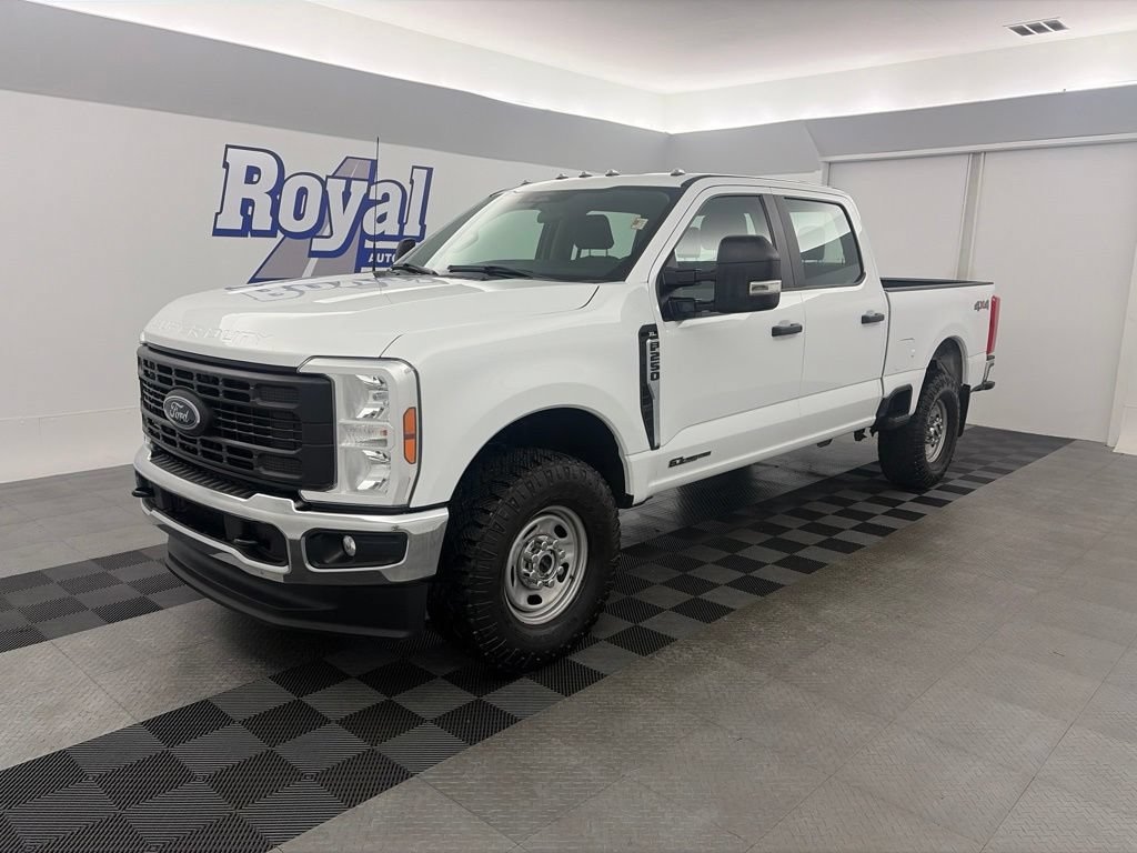 Used 2024 Ford F-250 XL Truck Crew Cab