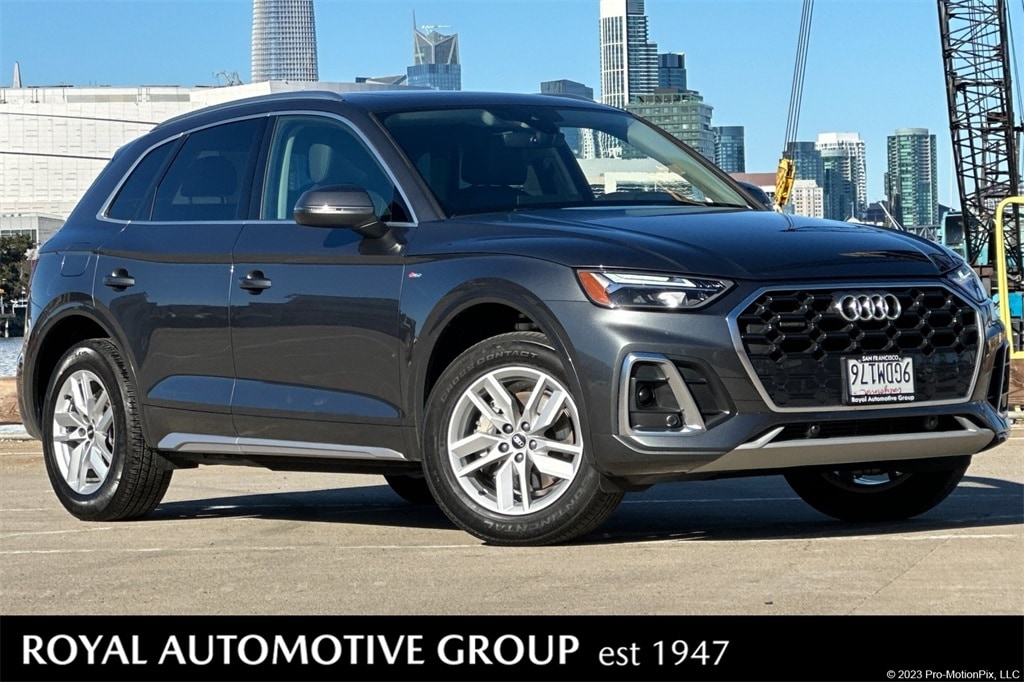 2023 Audi Q5 Premium's photo