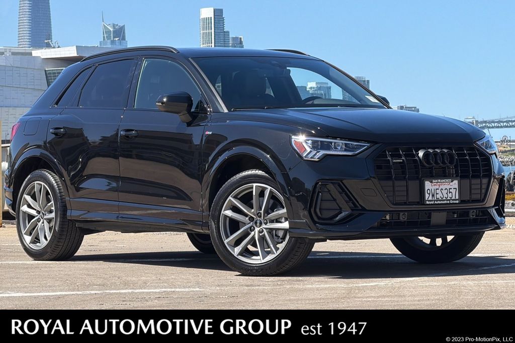 2025 Audi Q3 45 TFSI S Line Premium quattro's photo