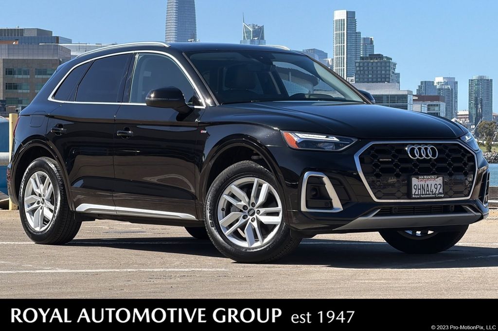 2023 Audi Q5 45 Premium's photo