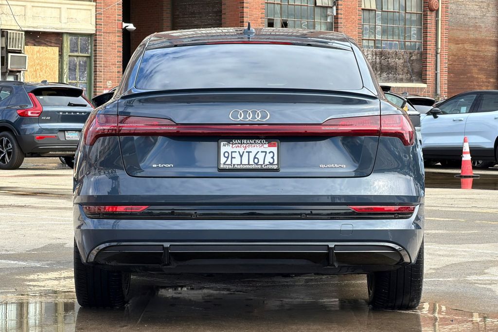 2023 Audi e-tron Sportback S line Premium photo 4