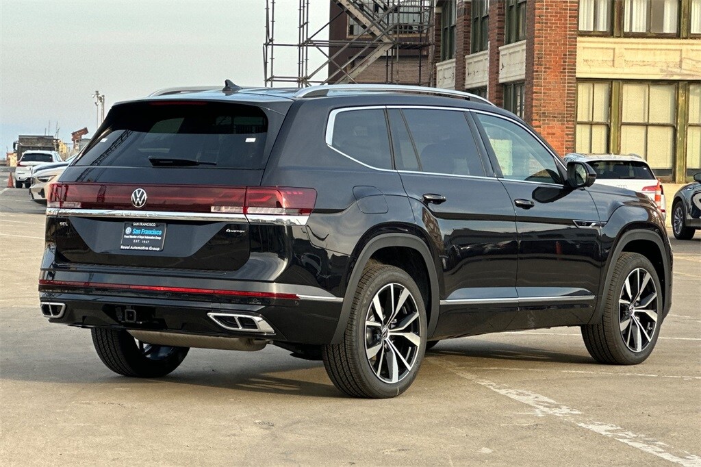 2024 Volkswagen Atlas SEL Premium R-Line photo 4